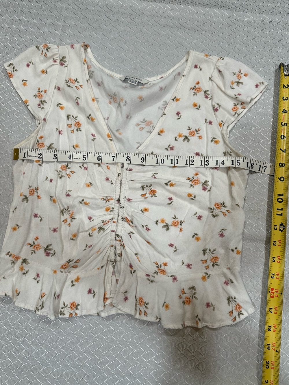American Eagle Floral Ruched V-Neck Short Sleeve Top - White